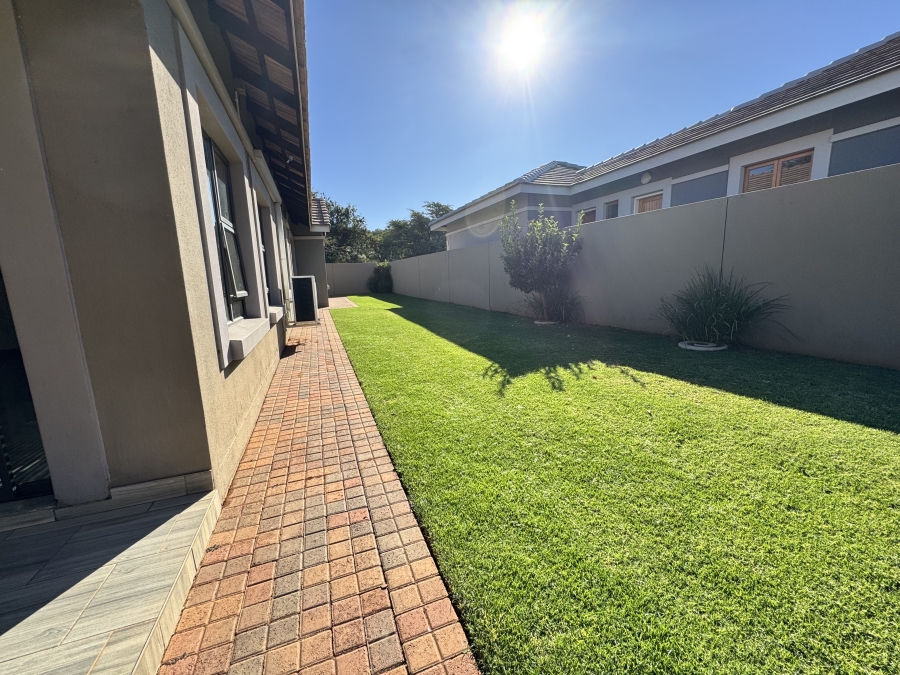 To Let 3 Bedroom Property for Rent in Wilkoppies North West